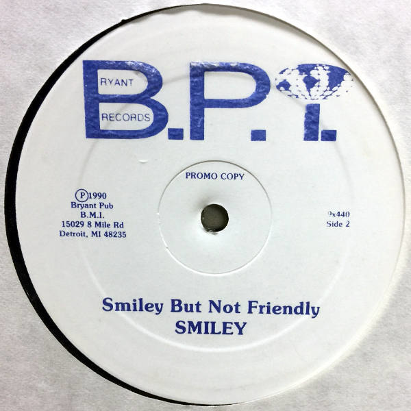 Smiley-Smiley But No Friendly_Bside