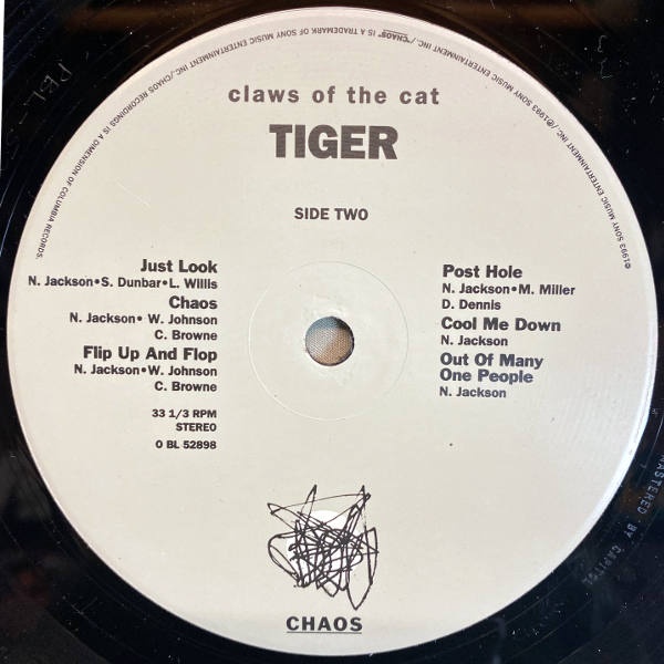 Tiger-Claws Of The Cat_4